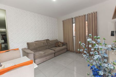 Casa à venda com 180m², 3 quartos e 5 vagas