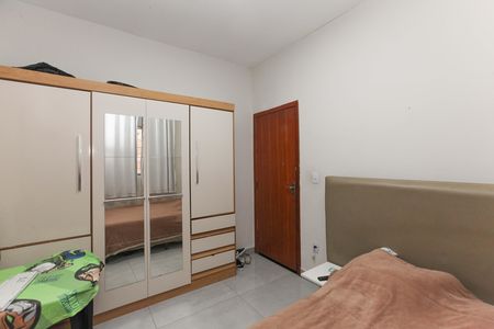 Casa à venda com 180m², 3 quartos e 5 vagas