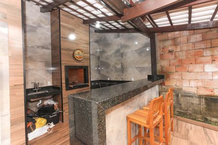 Casa à venda com 180m², 3 quartos e 5 vagas