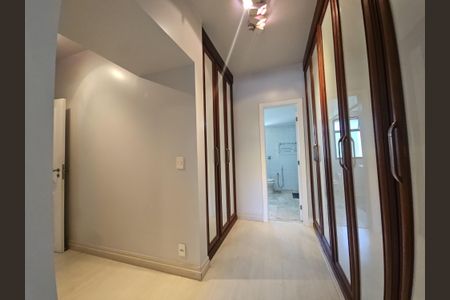 Apartamento para alugar com 215m², 4 quartos e 3 vagasCloset da Suíte 3
