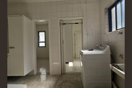 Apartamento para alugar com 215m², 4 quartos e 3 vagasÁrea de Serviço