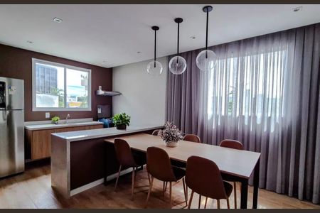 Apartamento para alugar com 37m², 2 quartos e sem vagaÁrea comum - Salão de festas