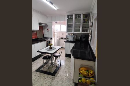 Apartamento à venda com 79m², 2 quartos e 2 vagasCOZINHA