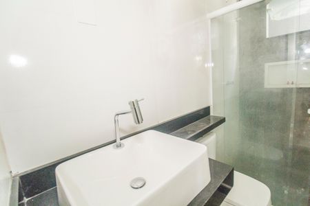 Casa para alugar com 75m², 2 quartos e sem vagaBanheiro