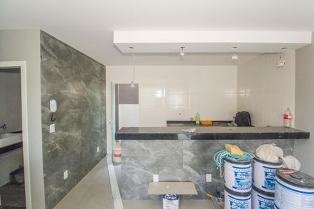 Sala/Cozinha de casa para alugar com 2 quartos, 75m² em Marechal Hermes, Rio de Janeiro