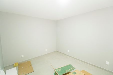 Quarto 1 de casa para alugar com 2 quartos, 75m² em Marechal Hermes, Rio de Janeiro