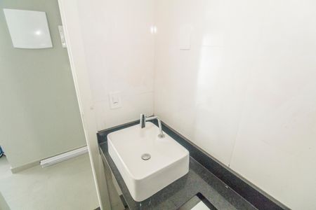 Casa para alugar com 75m², 2 quartos e sem vagaBanheiro