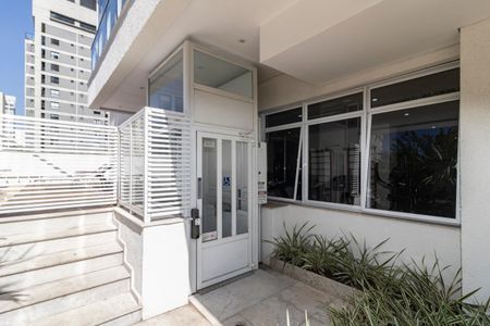 Apartamento à venda com 63m², 1 quarto e 1 vaga Apartamento à venda com 63m², 1 quarto e 1 vagaÁrea comum - Piscina (Acesso)