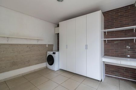 Apartamento à venda com 63m², 1 quarto e 1 vaga Apartamento à venda com 63m², 1 quarto e 1 vagaÁrea de Serviço