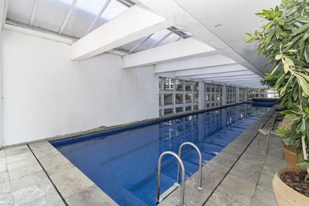 Apartamento à venda com 63m², 1 quarto e 1 vaga Apartamento à venda com 63m², 1 quarto e 1 vagaÁrea comum - Piscina Coberta