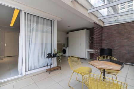 Apartamento à venda com 63m², 1 quarto e 1 vaga Apartamento à venda com 63m², 1 quarto e 1 vagaVaranda da Sala/Cozinha