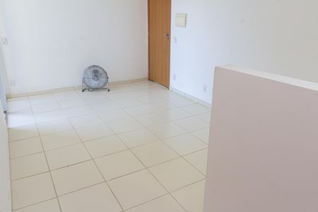 Apartamento para alugar com 45m², 2 quartos e 1 vaga Apartamento para alugar com 45m², 2 quartos e 1 vagaSala
