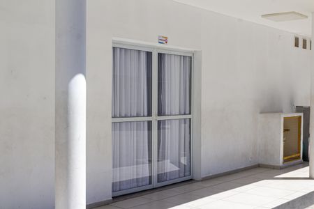 Apartamento para alugar com 45m², 2 quartos e 1 vaga Apartamento para alugar com 45m², 2 quartos e 1 vagaÁrea comum - Salão de festas