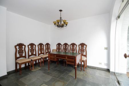 Casa para alugar com 875m², 4 quartos e 4 vagas Casa para alugar com 875m², 4 quartos e 4 vagasSala de Jantar