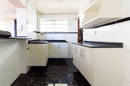 Apartamento à venda com 69m², 2 quartos e 1 vagaCozinha