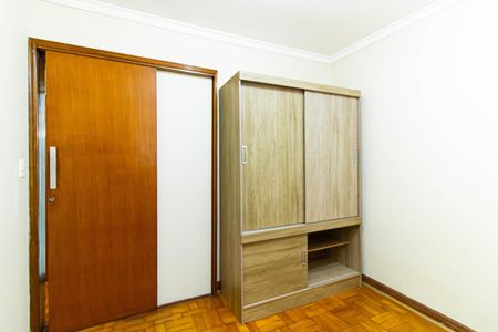 Apartamento à venda com 69m², 2 quartos e 1 vagaQuarto 2