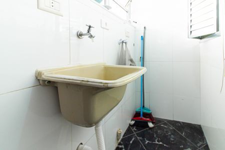 Apartamento à venda com 69m², 2 quartos e 1 vagaÁrea de Serviço