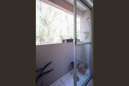 Varanda de apartamento para alugar com 3 quartos, 59m² em Jardim Santa Emilia, São Paulo