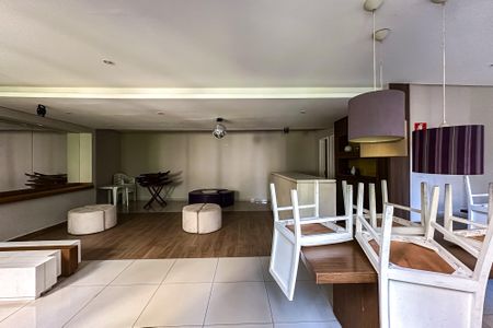 Apartamento para alugar com 32m², 1 quarto e sem vaga Apartamento para alugar com 32m², 1 quarto e sem vagaÁrea comum - Salão de festas