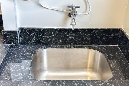 Apartamento para alugar com 32m², 1 quarto e sem vaga Apartamento para alugar com 32m², 1 quarto e sem vagaCozinha e Área de Serviço