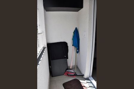 Apartamento para alugar com 26m², 1 quarto e sem vaga Apartamento para alugar com 26m², 1 quarto e sem vagaDetalhe - Varanda da Sala