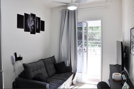 Detalhe - Sala de apartamento para alugar com 1 quarto, 26m² em Vila Mangalot, São Paulo