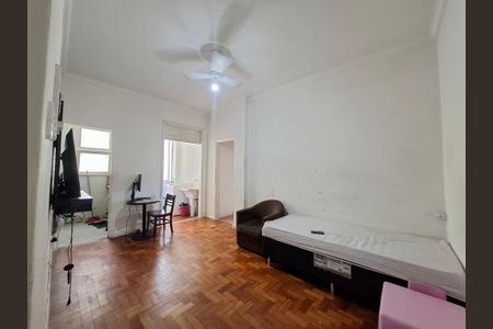 Sala de apartamento para alugar com 2 quartos, 70m² em Centro, Rio de Janeiro