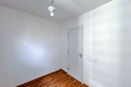 Quarto 1 de apartamento para alugar com 2 quartos, 43m² em Vila Esperança, São Paulo