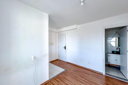 Sala de apartamento para alugar com 2 quartos, 43m² em Vila Esperança, São Paulo
