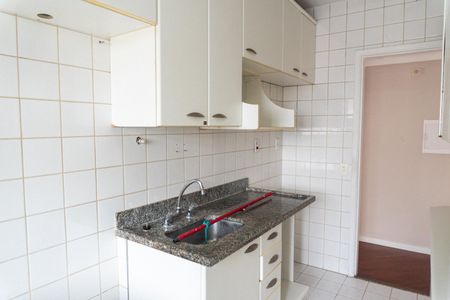 Apartamento para alugar com 65m², 2 quartos e 2 vagas Apartamento para alugar com 65m², 2 quartos e 2 vagasCozinha