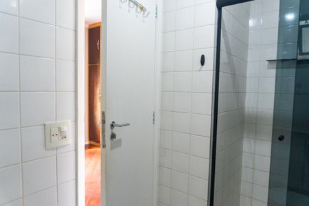 Apartamento para alugar com 65m², 2 quartos e 2 vagas Apartamento para alugar com 65m², 2 quartos e 2 vagasBanheiro da Suíte