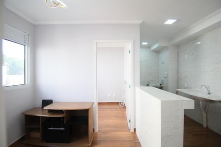 Sala de apartamento para alugar com 2 quartos, 33m² em Vila Suzana, São Paulo