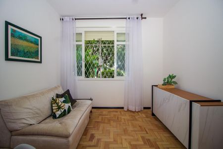 Sala de apartamento para alugar com 2 quartos, 70m² em Auxiliadora, Porto Alegre