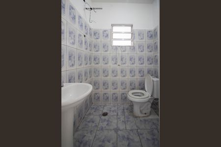 Casa para alugar com 45m², 1 quarto e sem vaga Casa para alugar com 45m², 1 quarto e sem vagaBanheiro