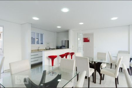 Apartamento à venda com 68m², 2 quartos e 2 vagas Apartamento à venda com 68m², 2 quartos e 2 vagasÁrea comum - Salão de festas