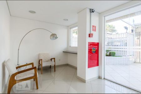 Apartamento à venda com 68m², 2 quartos e 2 vagas Apartamento à venda com 68m², 2 quartos e 2 vagasÁrea comum - Hall