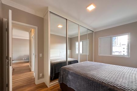 Apartamento à venda com 68m², 2 quartos e 2 vagas Apartamento à venda com 68m², 2 quartos e 2 vagasSuíte