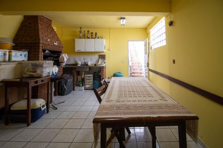 Casa à venda com 164m², 3 quartos e 2 vagasChurrasqueira