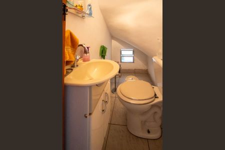 Casa à venda com 164m², 3 quartos e 2 vagasLavabo