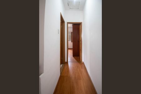 Casa à venda com 164m², 3 quartos e 2 vagasCorredor 