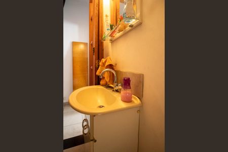 Casa à venda com 164m², 3 quartos e 2 vagasLavabo