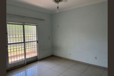 Casa para alugar com 200m², 5 quartos e 3 vagas Casa para alugar com 200m², 5 quartos e 3 vagasQuarto
