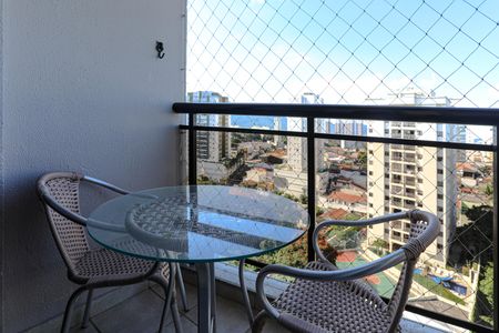 Apartamento para alugar com 67m², 2 quartos e 1 vagaSacada