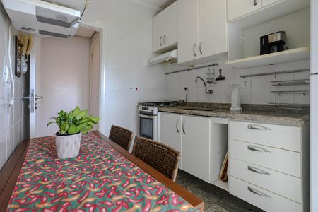 Apartamento para alugar com 67m², 2 quartos e 1 vagaCozinha