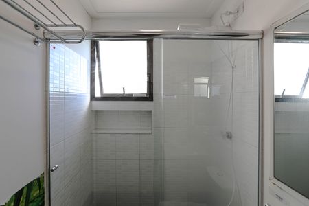 Apartamento para alugar com 67m², 2 quartos e 1 vagaBanheiro - Quarto 2 - Suíte