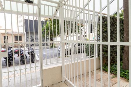 Apartamento à venda com 133m², 3 quartos e 2 vagas Apartamento à venda com 133m², 3 quartos e 2 vagasPortaria