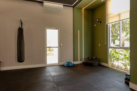 Apartamento à venda com 133m², 3 quartos e 2 vagas Apartamento à venda com 133m², 3 quartos e 2 vagasÁrea comum - Academia