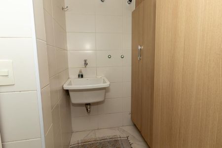 Apartamento à venda com 133m², 3 quartos e 2 vagas Apartamento à venda com 133m², 3 quartos e 2 vagasÁrea de Serviço