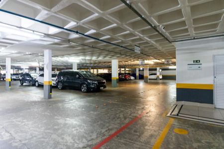 Apartamento à venda com 133m², 3 quartos e 2 vagas Apartamento à venda com 133m², 3 quartos e 2 vagasGaragem