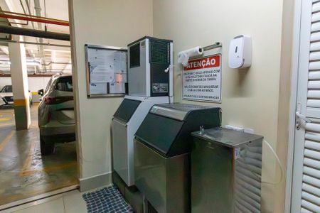 Apartamento à venda com 133m², 3 quartos e 2 vagas Apartamento à venda com 133m², 3 quartos e 2 vagasÁrea comum - Máquina de Gelo